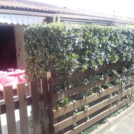 Agreable Dans La Marina Avec Piscine 펜션