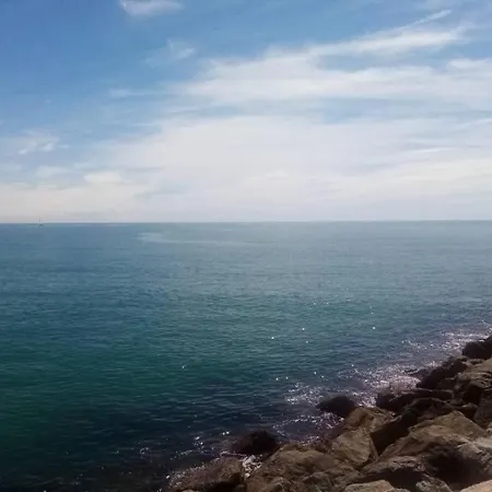 Agreable Dans La Marina Avec Piscine Dom wakacyjny *
